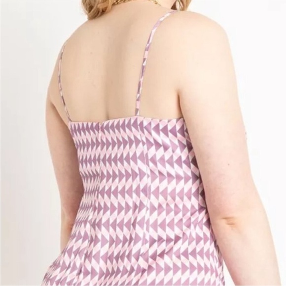 Pink slip dress - Picture 3 of 4